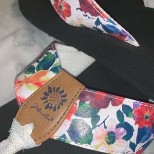 YellowBox flip flops!